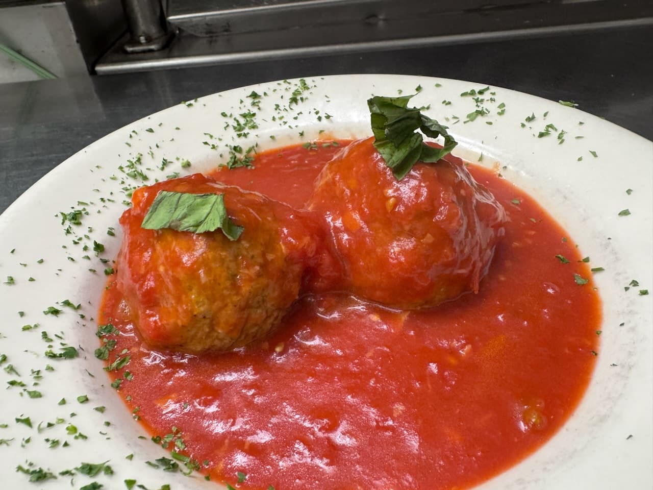 MEAT BALLS MARINARA (2 PIECES)