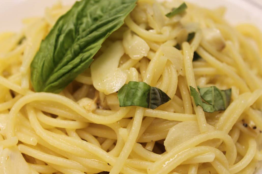 SPAGHETTI WITH OLIVE OIL